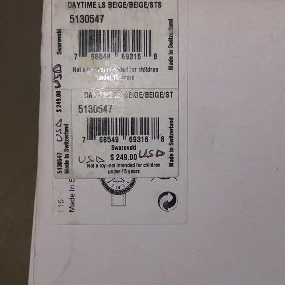 Authentic Swarovski crystal Daytime watch inlined w/crystals in the bezel MOP - Picture 4 of 6